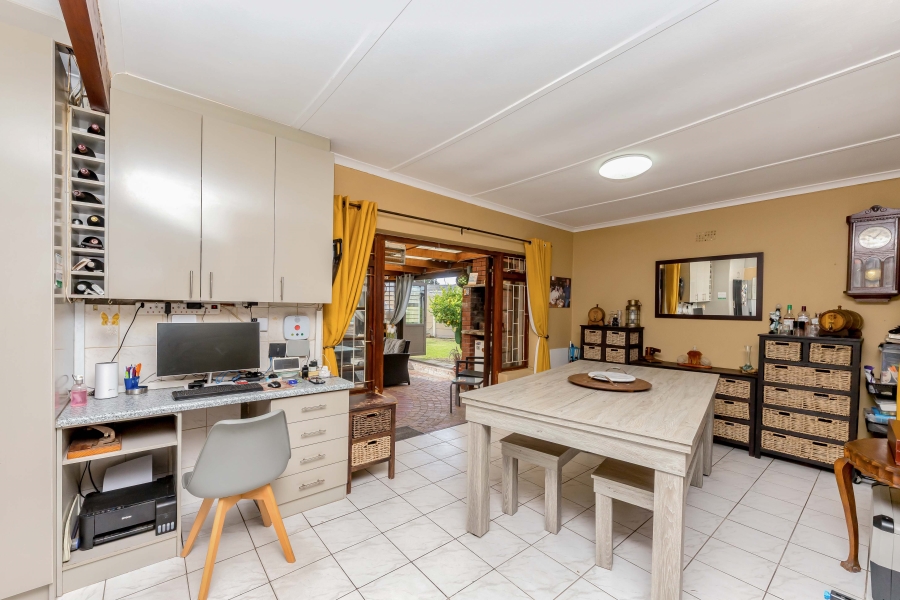3 Bedroom Property for Sale in Ferness Estate Western Cape